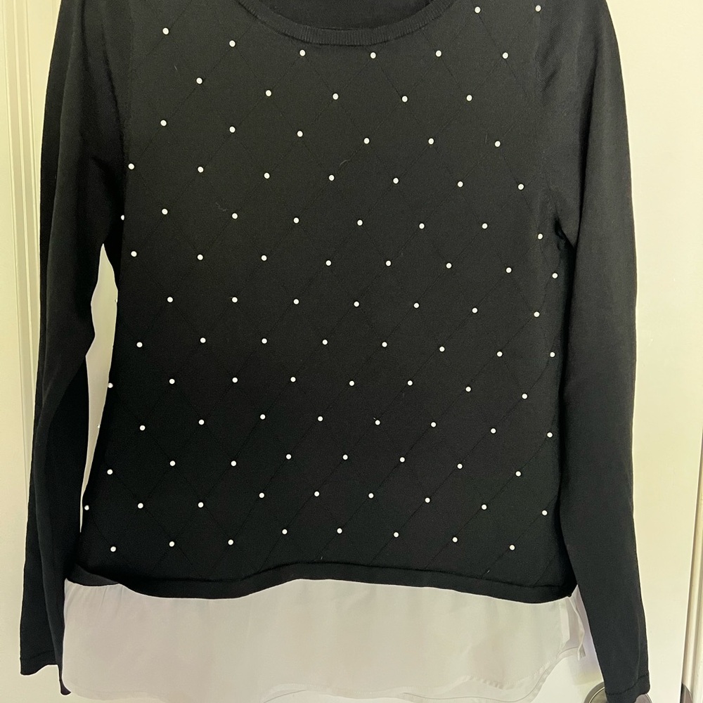 White House Black Market Black Quilted Sweatshirt with White Hem